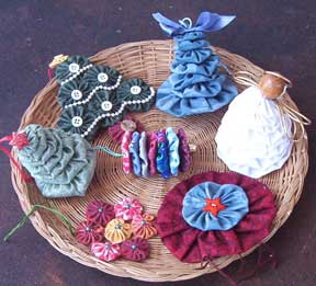 yo-yo Christmas ornaments